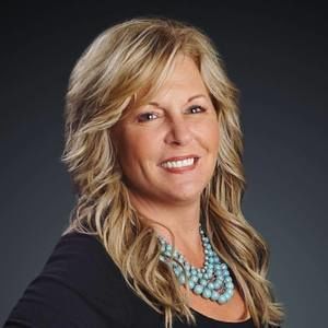 Meet your Posher, Angie